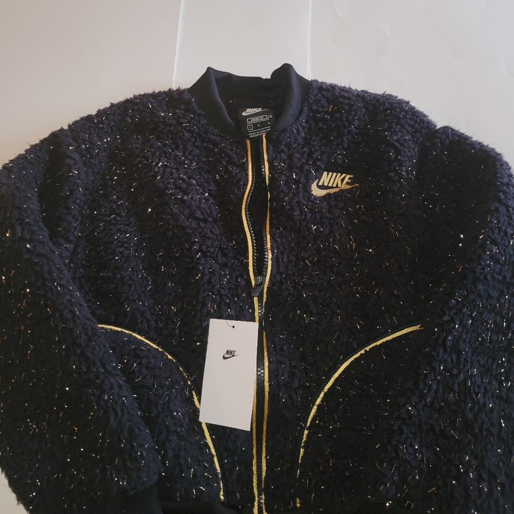 Nike Air Big Kids' (Girls') Crop Jacket
